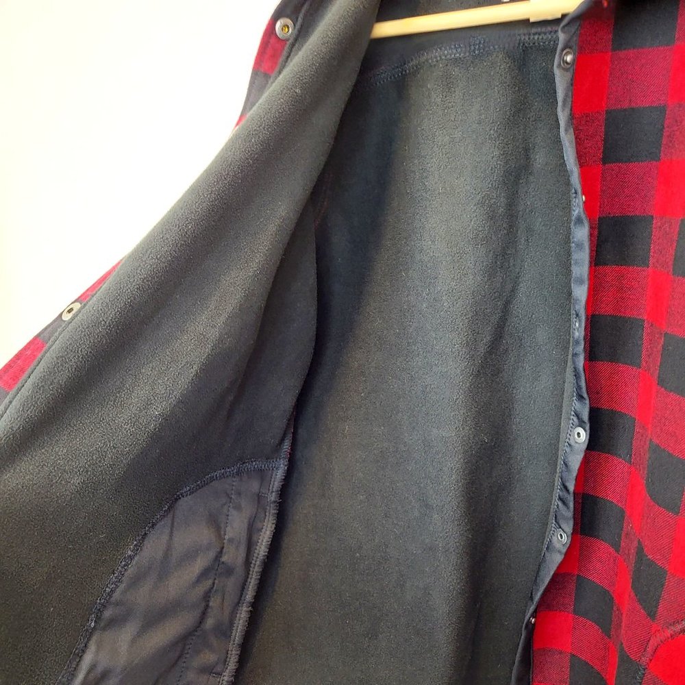 Orvis Red and Black Plaid Fleece Lined Snap Front Jacket, Size Medium, EUC - Picture 8 of 12